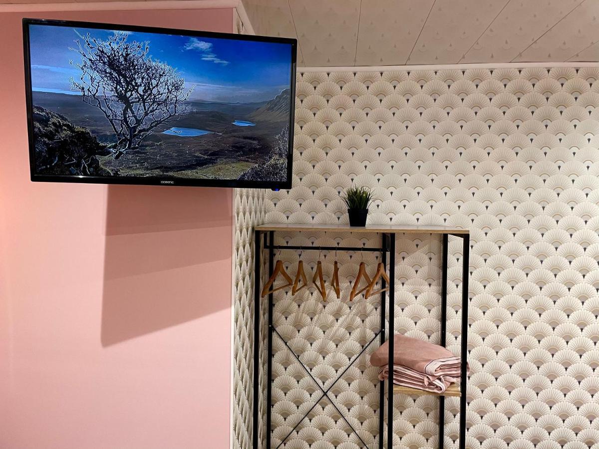 Capstay Color Valenciennes & Netflix Trith-Saint-Leger Exterior photo