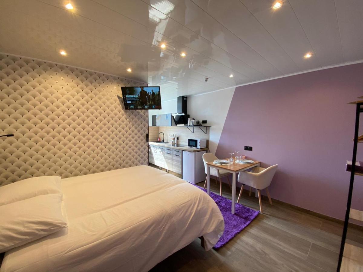 Capstay Color Valenciennes & Netflix Trith-Saint-Leger Exterior photo