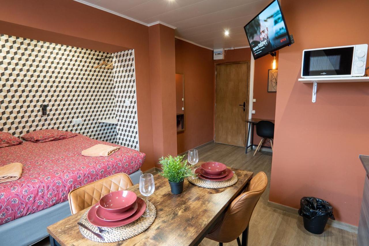 Capstay Color Valenciennes & Netflix Trith-Saint-Leger Exterior photo